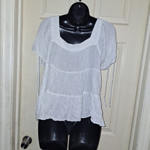 Maurices large polka-dot blouse - Picture 4 of 4